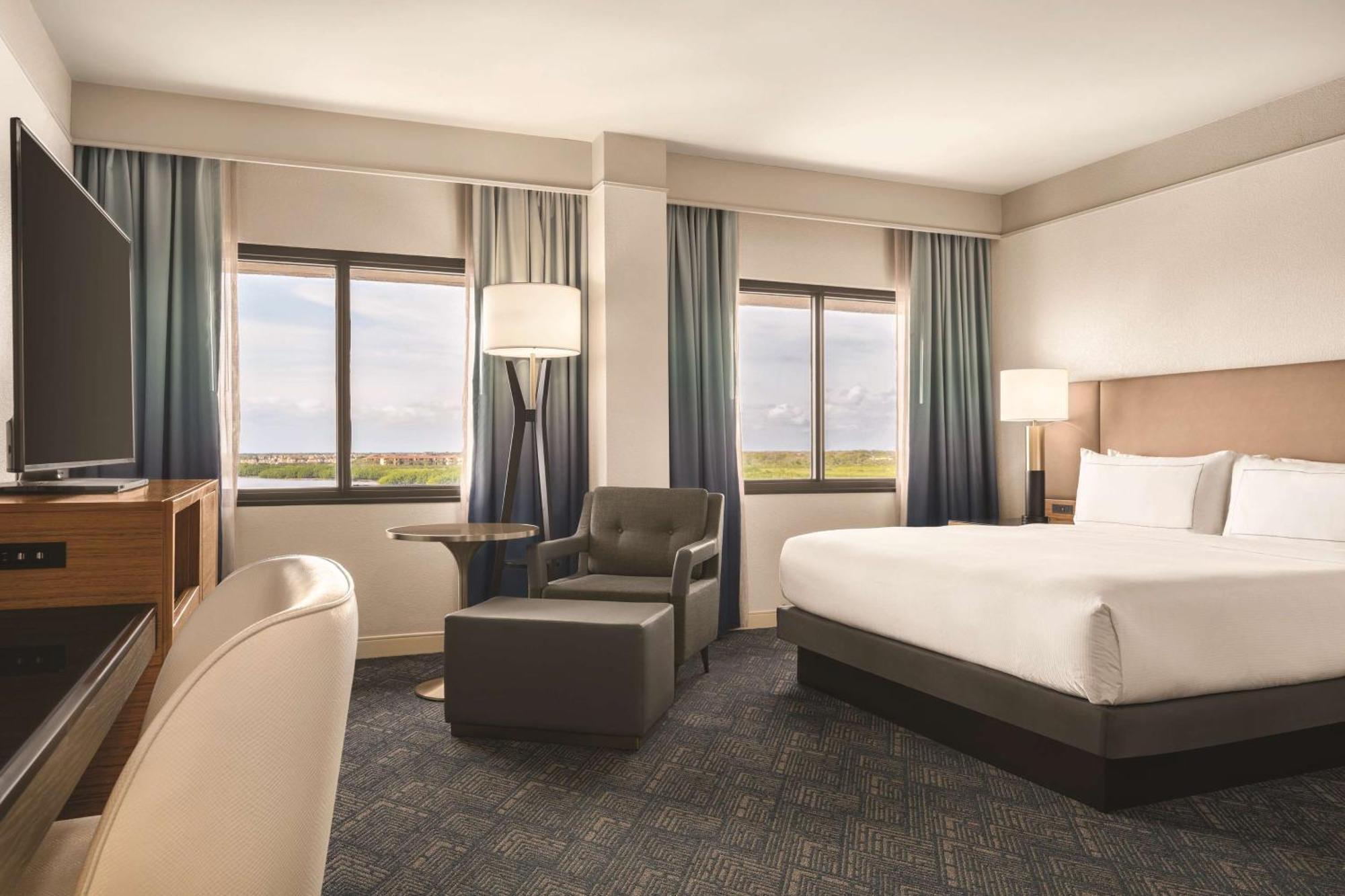 Doubletree By Hilton Tampa Rocky Point Waterfront Hotel Buitenkant foto