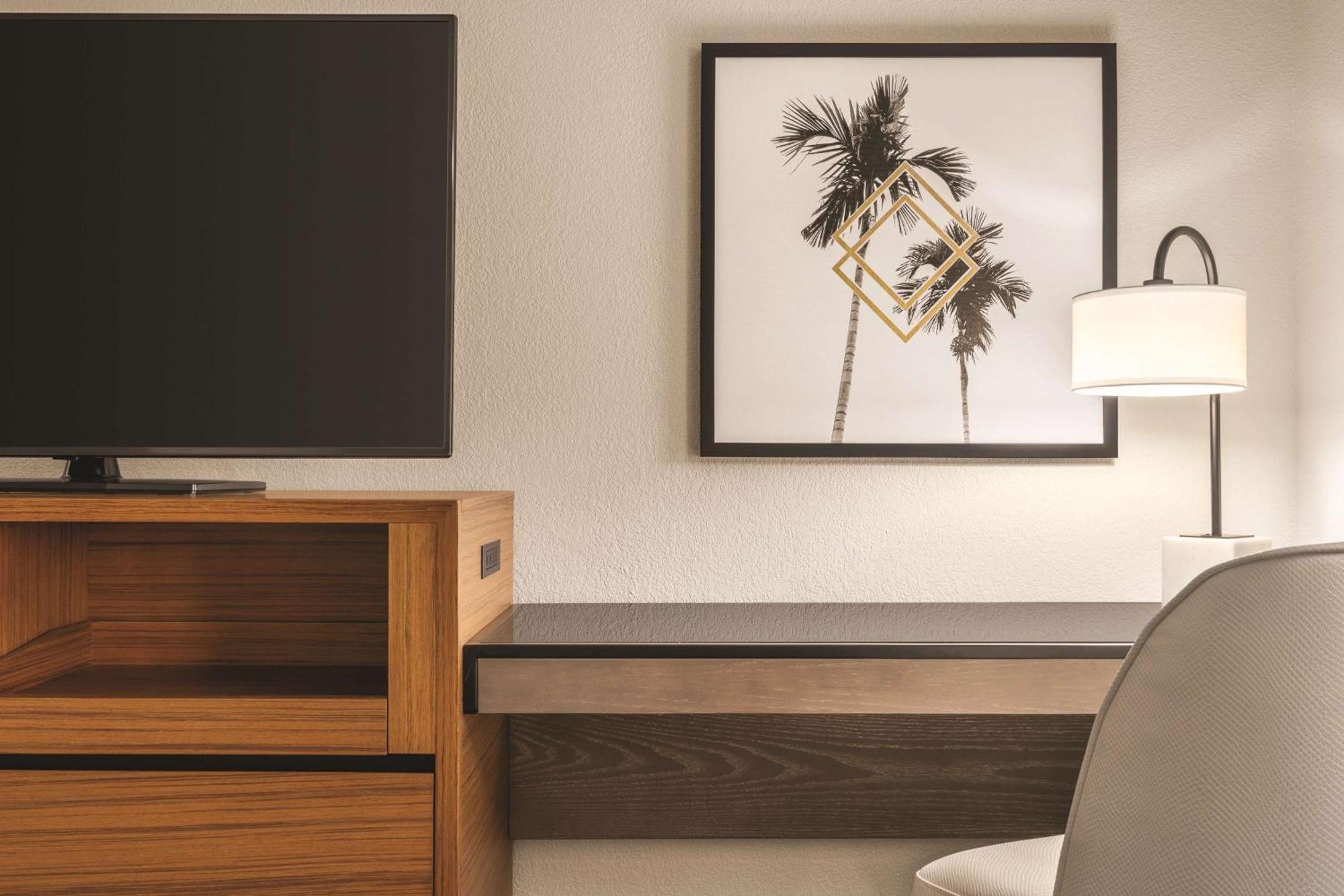 Doubletree By Hilton Tampa Rocky Point Waterfront Hotel Buitenkant foto