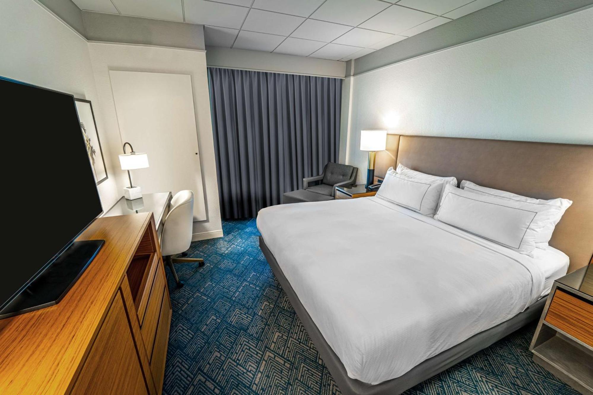 Doubletree By Hilton Tampa Rocky Point Waterfront Hotel Buitenkant foto