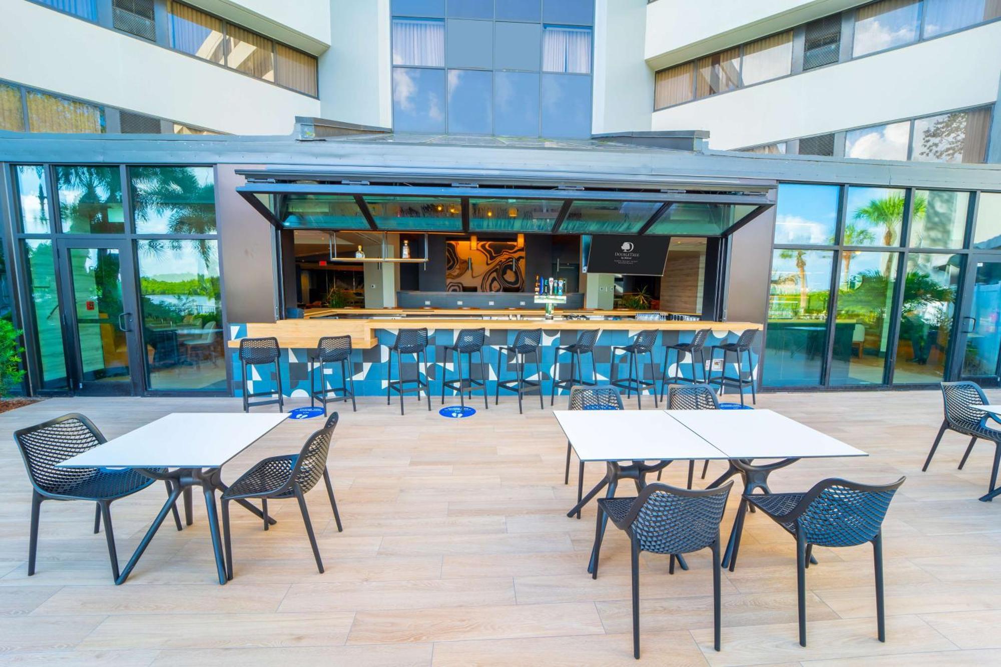 Doubletree By Hilton Tampa Rocky Point Waterfront Hotel Buitenkant foto